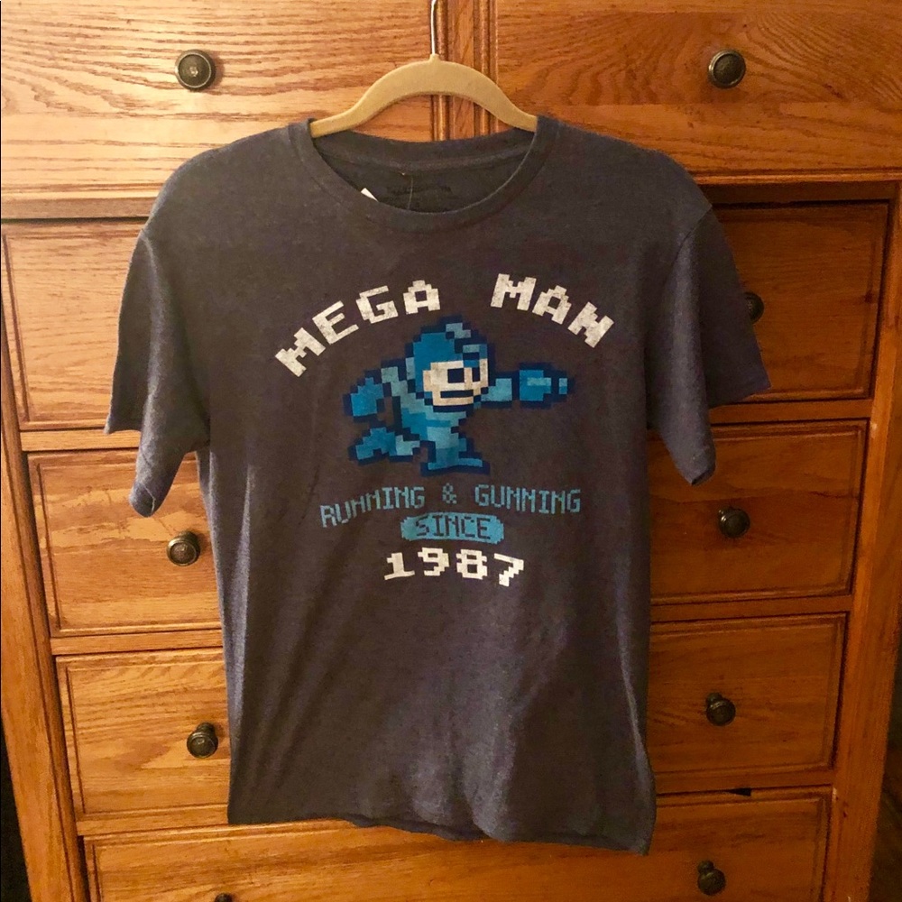 Men’s “mega man” short sleeve t-shirt NWT S